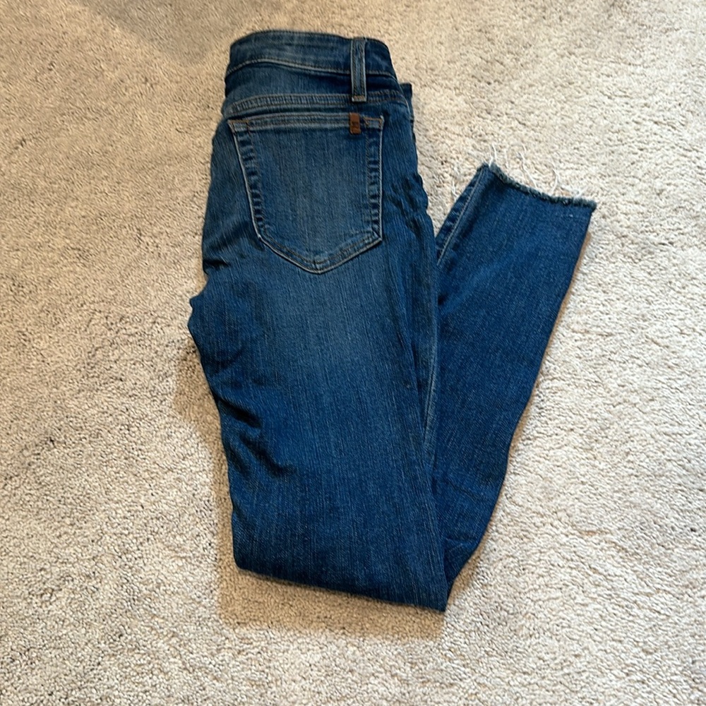 Skinny crop blue wash joes jeans